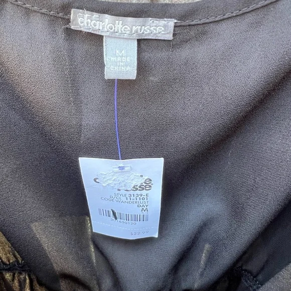 👗Charlotte Russe black cold shoulder top - Picture 8 of 10